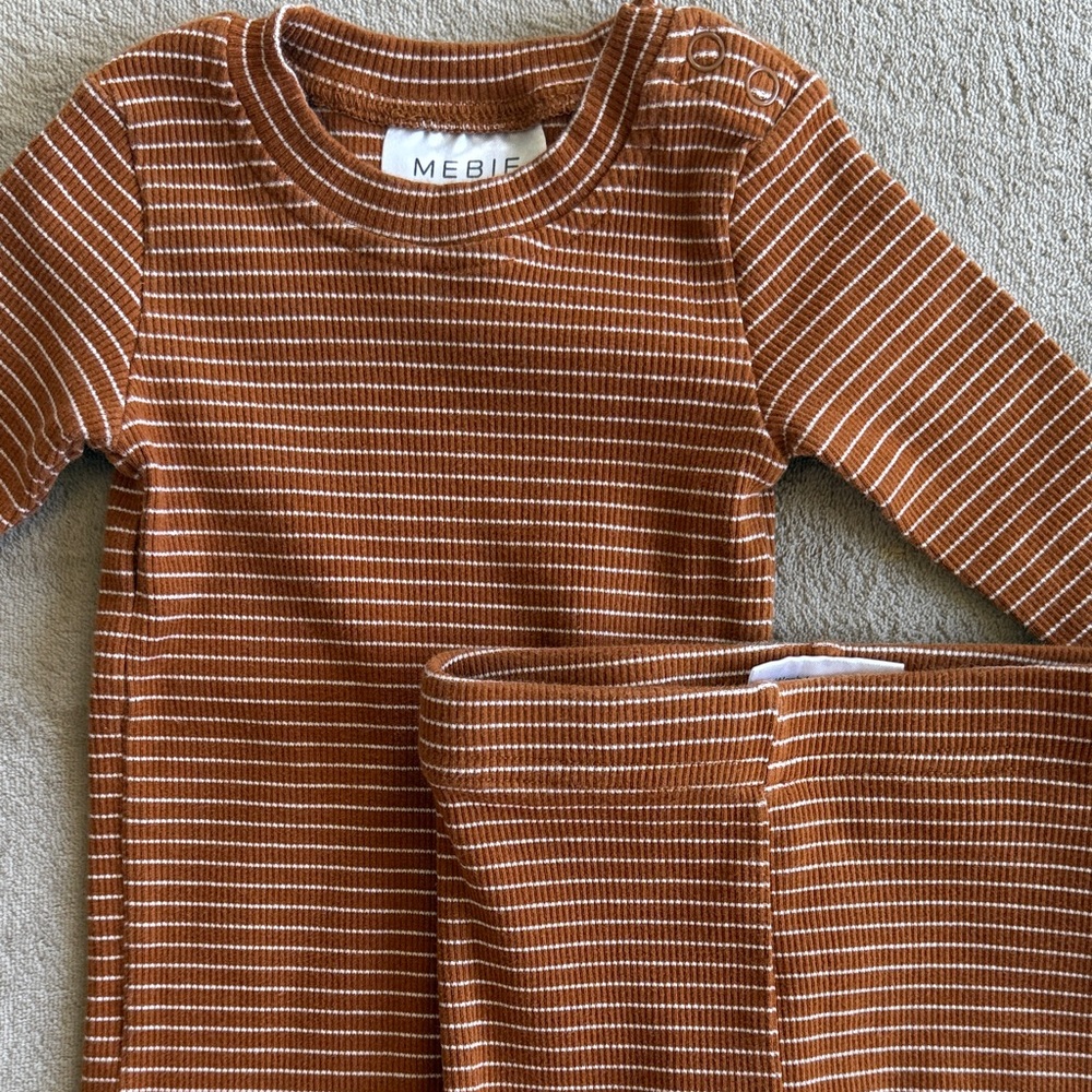 Mebie Baby Rust Striped Set - Picture 2 of 3